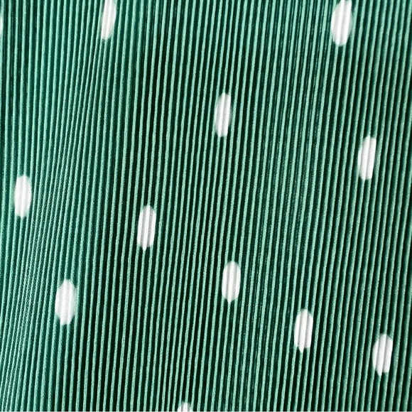 ASOS DESIGN Plisse Tie Front Jumpsuit in Green White Polka Dot Wide Leg Size 12P - Picture 7 of 10